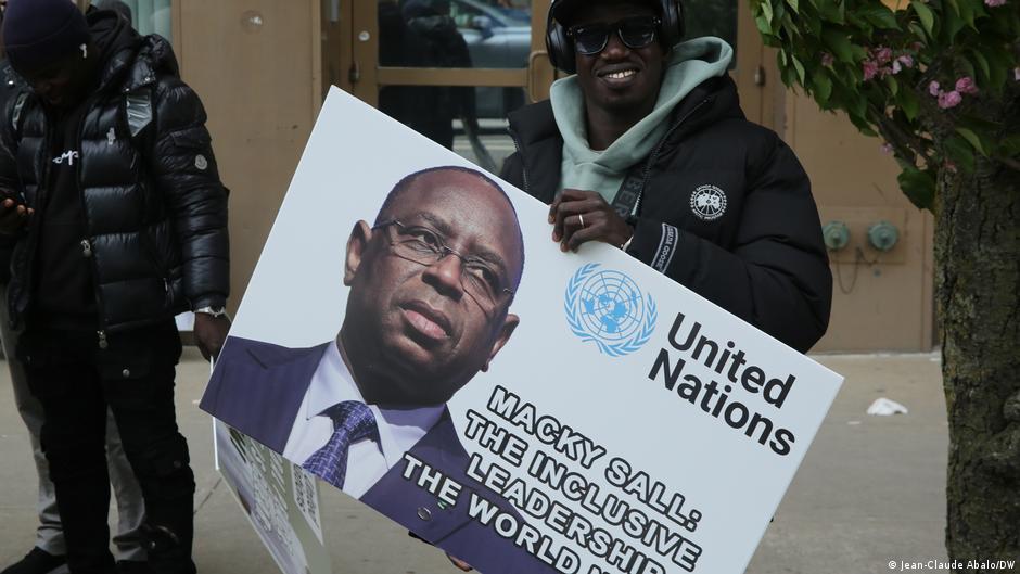 Diomaye Faye rencontre Macky Sall : un choix qui divise au Sénégal
