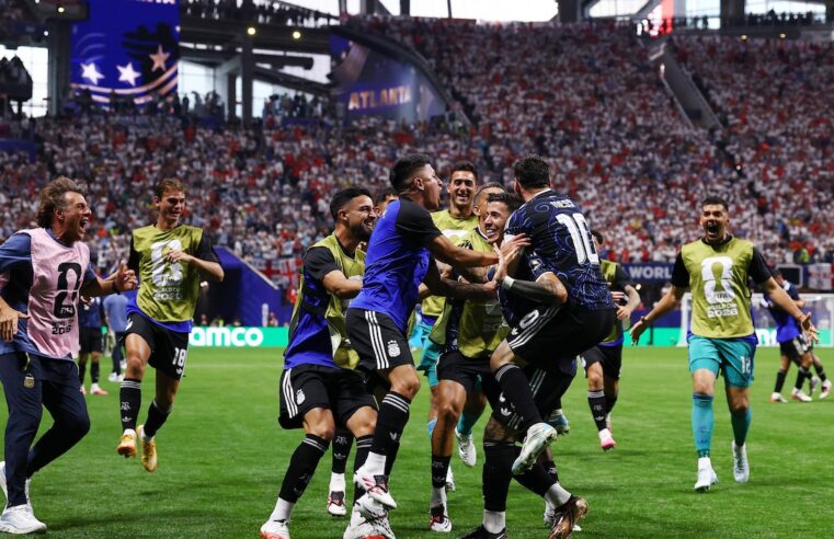 L&rsquo;Argentine arrache sa place en finale du Mondial après un match épique contre l&rsquo;Angleterre