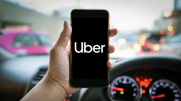 Uber étend ses services à Agadir et Tanger pour soutenir le tourisme au Maroc