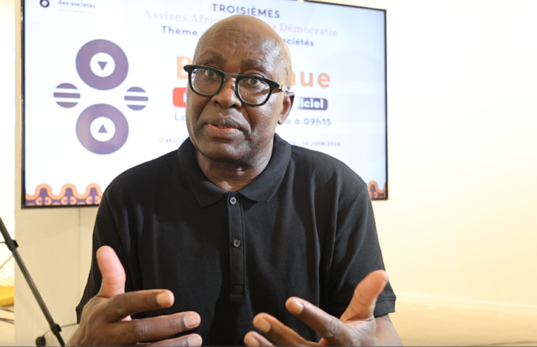 Philosophie africaine : achille mbembe décrypte les illusions démocratiques du continent