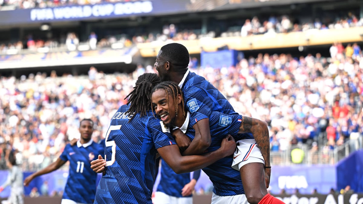 L&rsquo;avenir de Bradley Barcola au Paris Saint-Germain s&rsquo;assombrit en plein Mondial