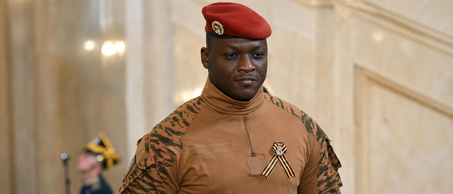 Burkina Faso : le régime traoré serre l&rsquo;étau sur les médias avec une amende record