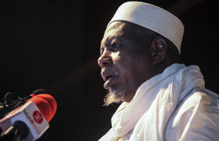 Ancien ministre malien rallie la coalition de l&rsquo;imam Dicko