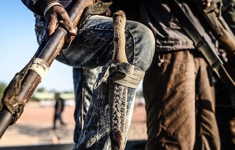 Burkina Faso: série d&rsquo;attaques meurtrières, des dizaines de soldats et VDP tombent