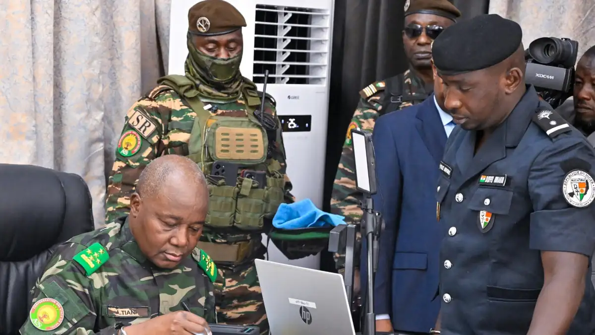 Passeport biométrique : le Niger lance son déploiement après le Mali et le Burkina Faso