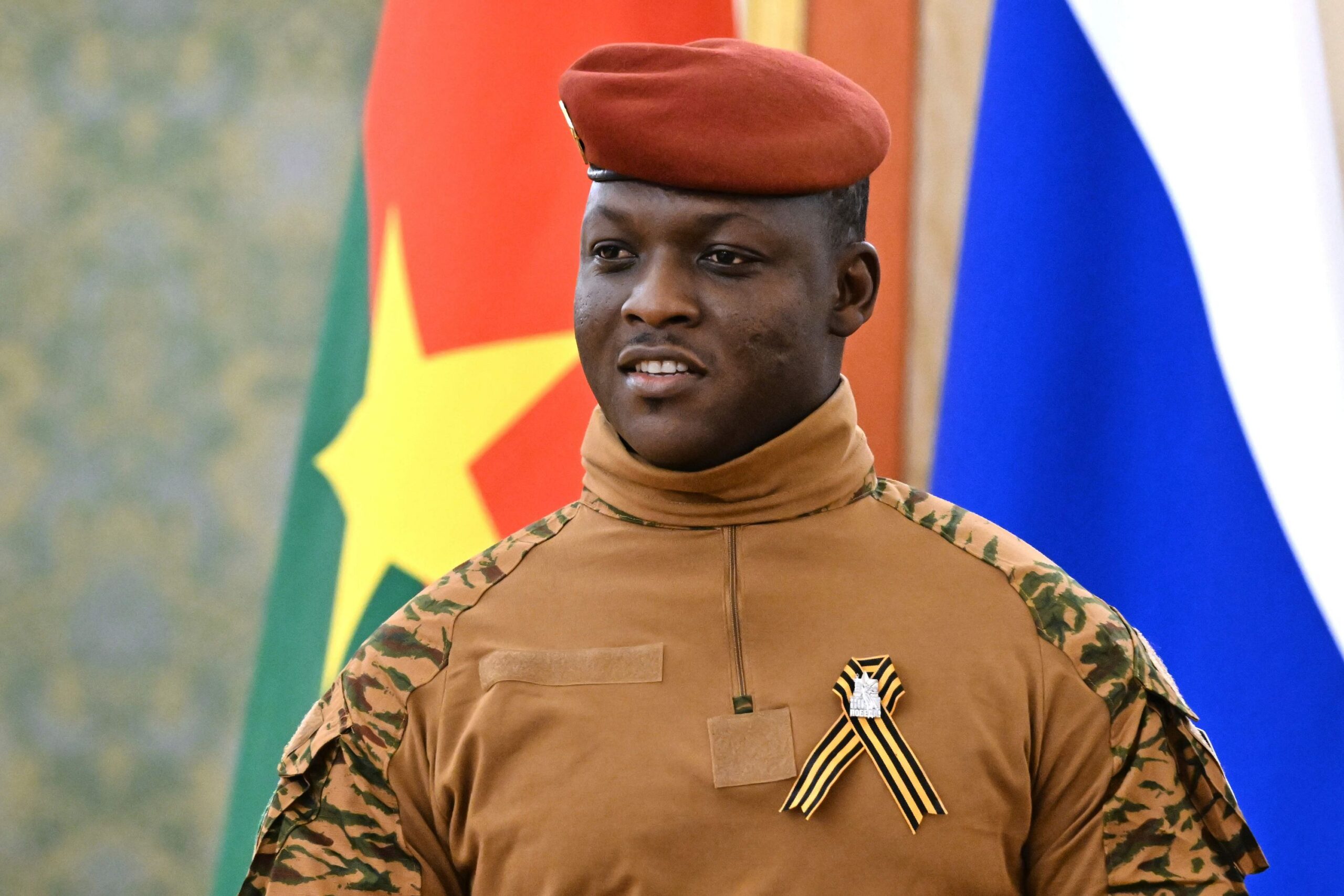 Esclavage arabe en afrique : ibrahim traoré dénonce un passé douloureux
