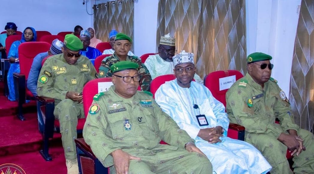 Diplomatie militaire nigérienne : la première promotion d&rsquo;attachés de défense formés