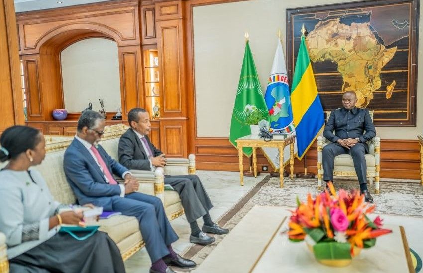 Le Gabon, nouveau phare des transitions politiques africaines