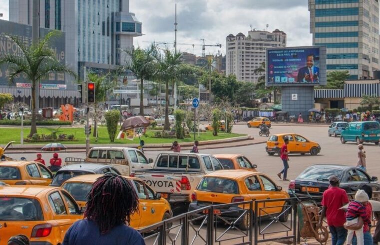 Yaoundé digitalise ses taxis : une nouvelle ère pour le transport urbain au Cameroun