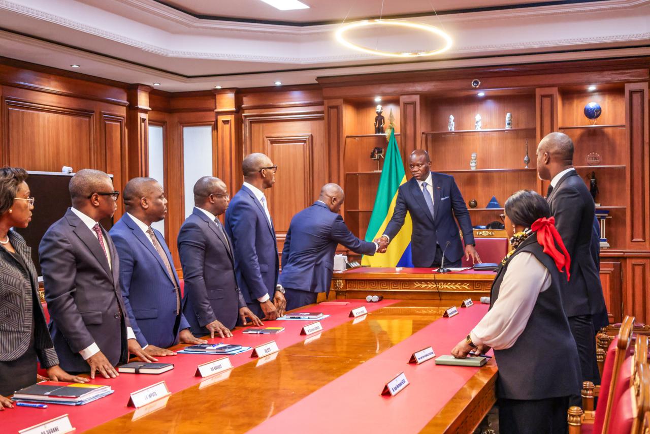 Gabon : Tous les patrons des régies financières chez Oligui Nguema pour un conseil de cabinet exceptionnel –