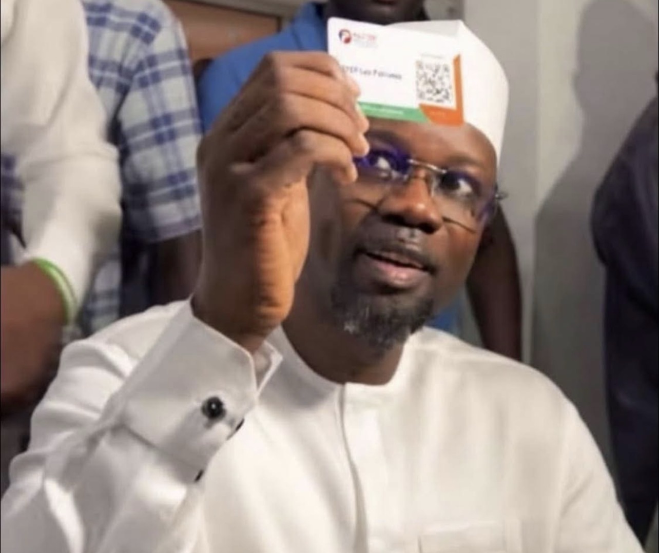 Ousmane Sonko et le soutien financier record de Pastef grâce aux cartes de membre