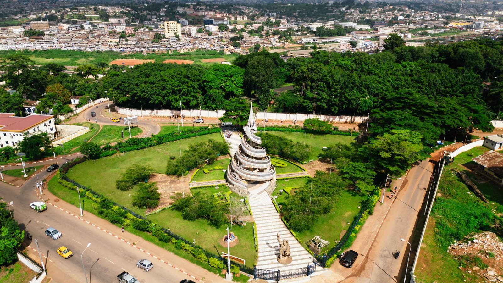 Cameroun : un endettement flottant record de plus de 1,8 milliard usd menace l&rsquo;économie locale