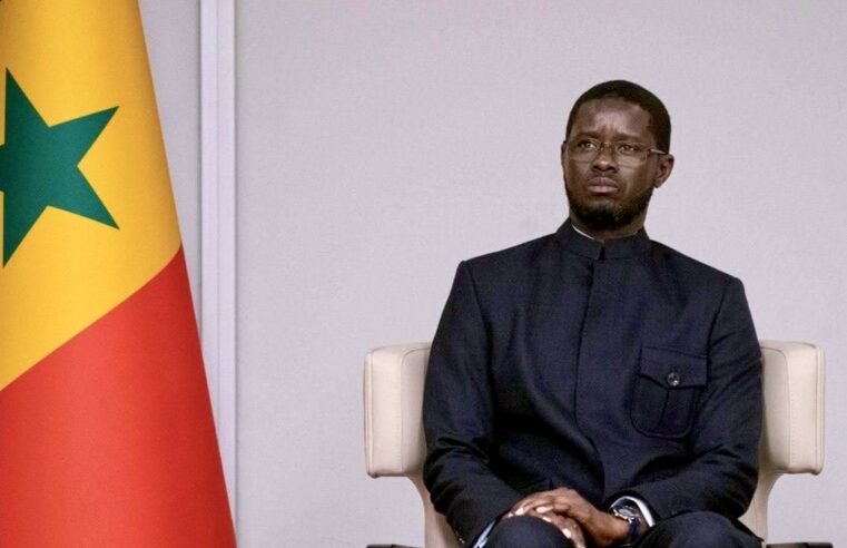 Diomaye faye officialise son parti kiiraay face à son mentor ousmane sonko