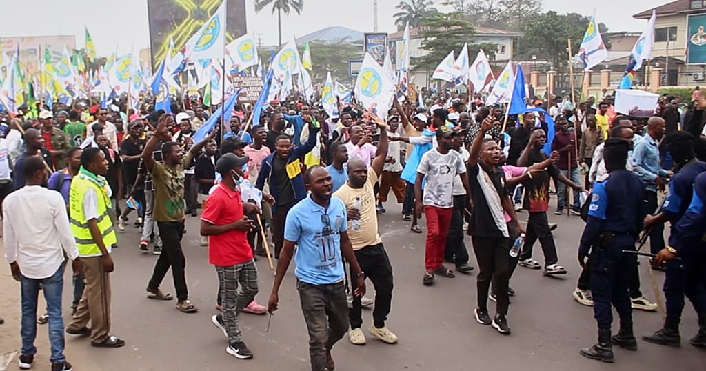 RDC : HRW dénonce l&rsquo;usage de la force lors des manifestations du 12 juin