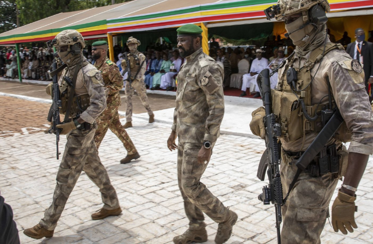 Mali : Bamako respire, le centre étouffe sous la menace jihadiste
