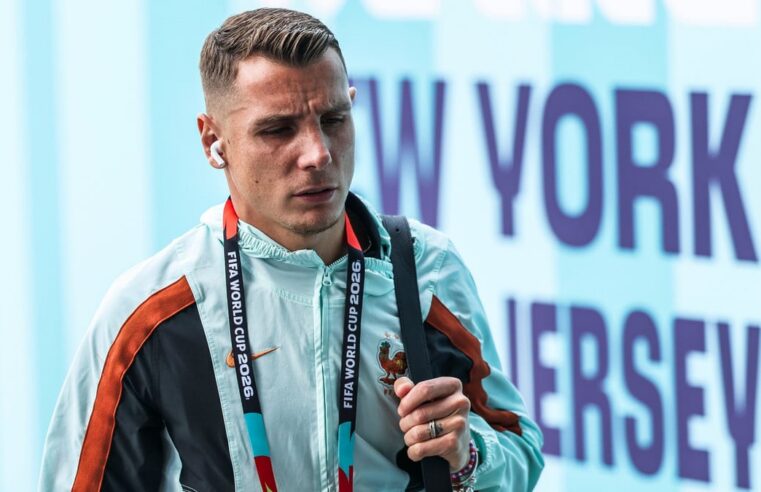 Mercato PSG : Lucas Digne signe à Paris pour un retour historique
