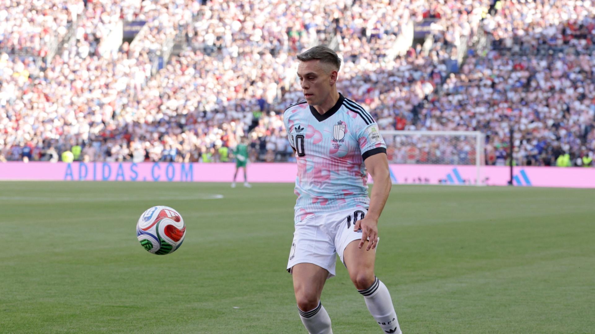Leandro trossard quitte arsenal pour besiktas : le transfert qui bouleverse le foot européen