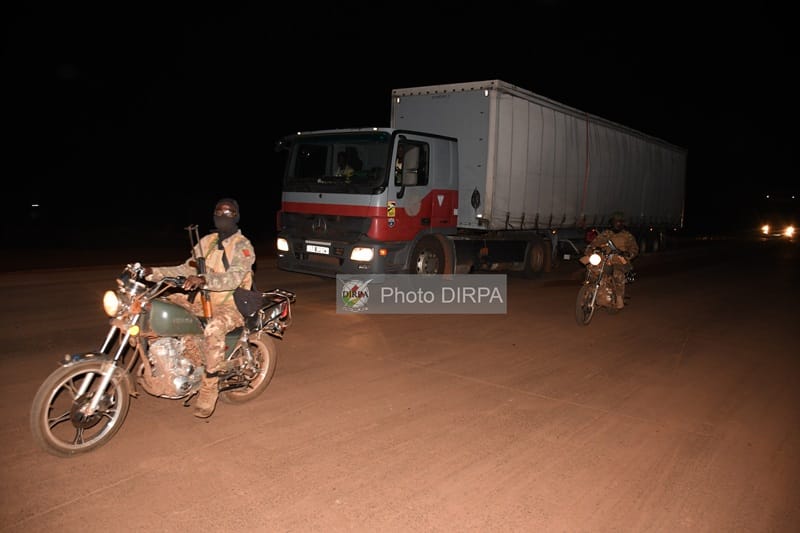 Sécurisation routière au Mali : les FAMa escortent avec succès 940 camions vers Bamako