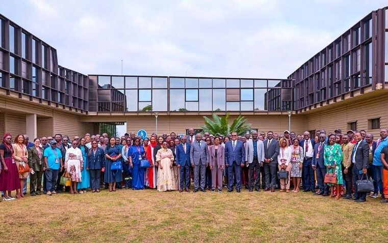 Le Gabon mise sur sa richesse minière pour booster son économie locale