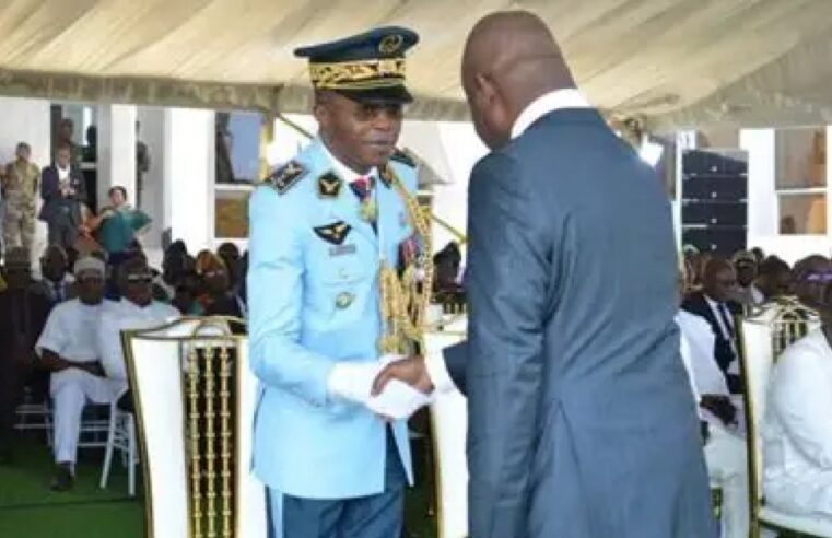 Le général Bertin Bada fait ses adieux à l&rsquo;armée du Bénin