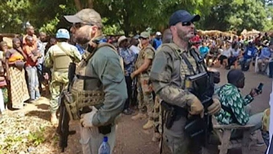 Le journaliste centrafricain Ephrem Yalike-Ngonzo, menacé après ses révélations sur Wagner, attend un recours après son refus d'asile en France.