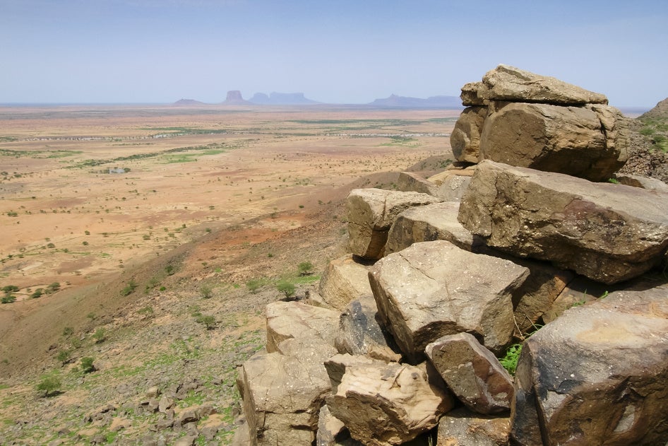 Frappes aériennes au Mali : bilan tragique pour les civils