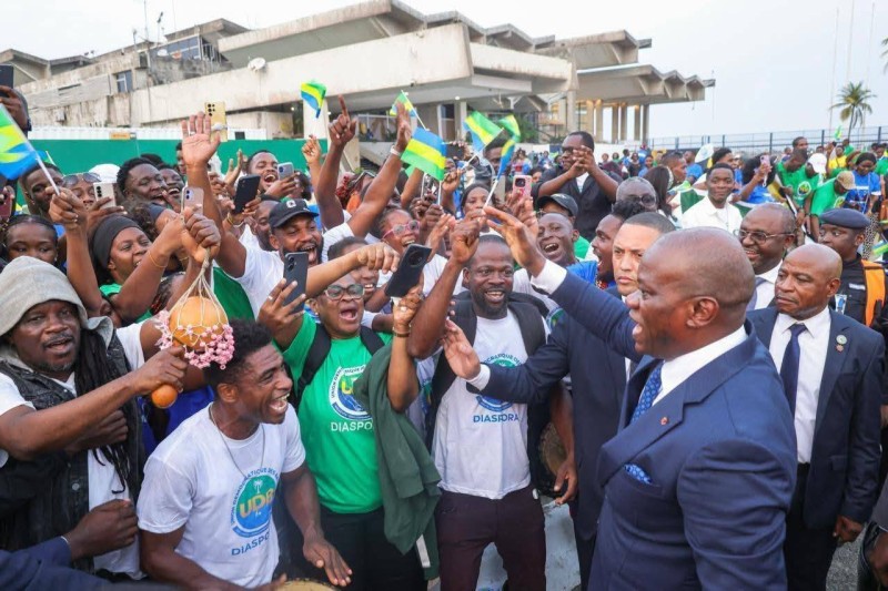 Président gabonais à Abidjan pour les célébrations ivoiriennes de l&rsquo;indépendance