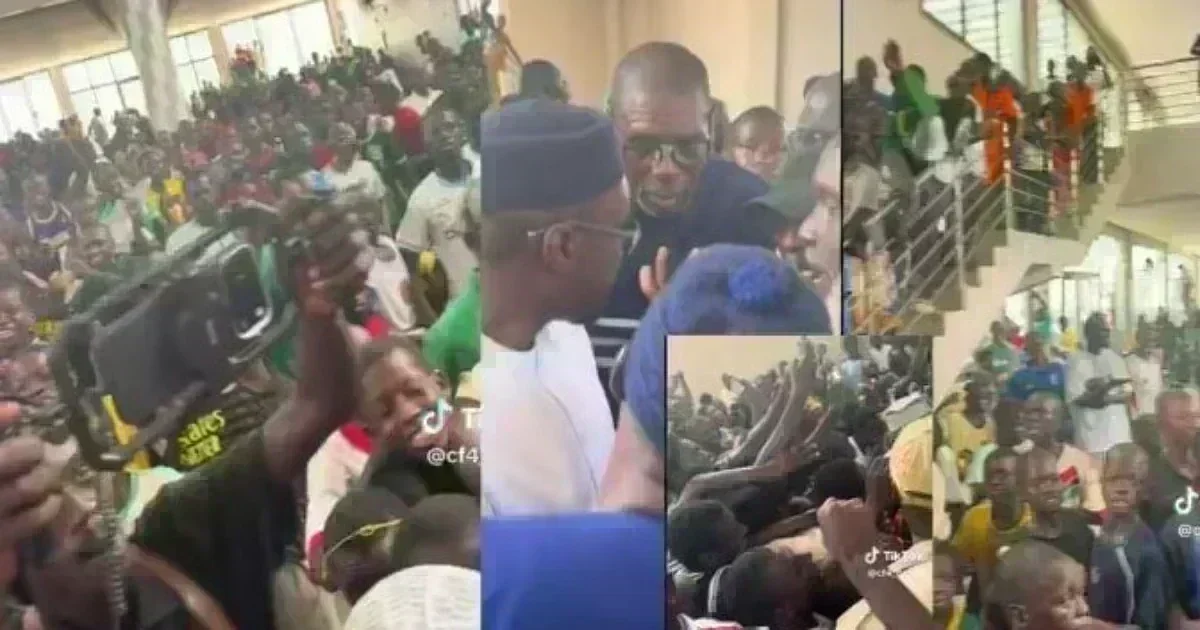 Ousmane sonko bloqué par des partisans à louga pendant sa visite