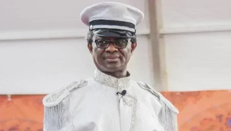 Serigne Modou Kara Mbacké, médiateur spirituel entre les dirigeants sénégalais Serigne Modou Kara Mbacké, médiateur spirituel entre les dirigeants sénégalais