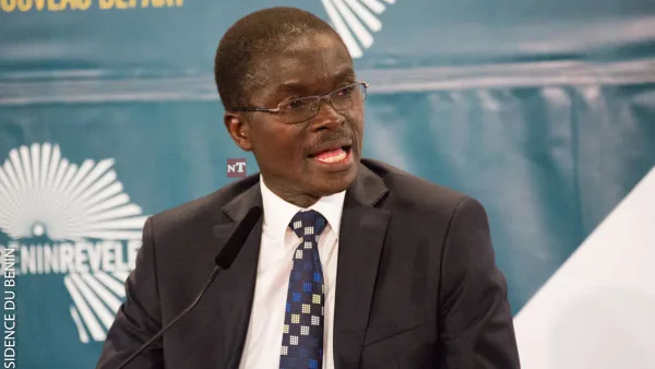 Lazare Sehouéto lors d'un débat sur le Sénat au Bénin