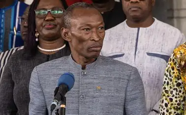 Burkina Faso : l&rsquo;ancien Premier ministre Apollinaire Kyélem de Tambèla cloué au sol par le régime d&rsquo;Ibrahim Traoré
