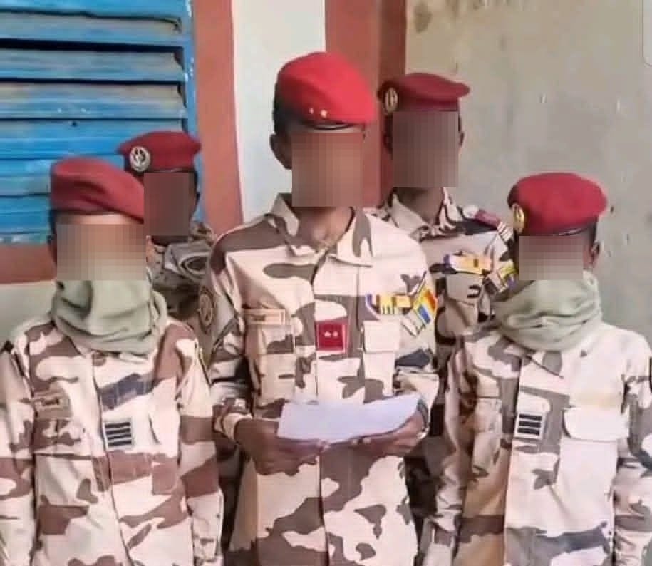 Vidéo de mineurs en tenue militaire au Tchad : l’enquête du Parquet de N’Djamena et ses zones d’ombre