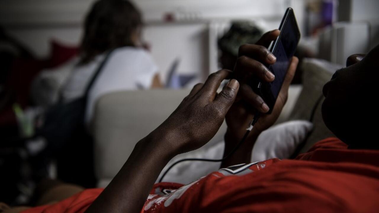 Décryptage : ce qui se cache vraiment derrière le nouveau mécanisme douanier des téléphones au Cameroun